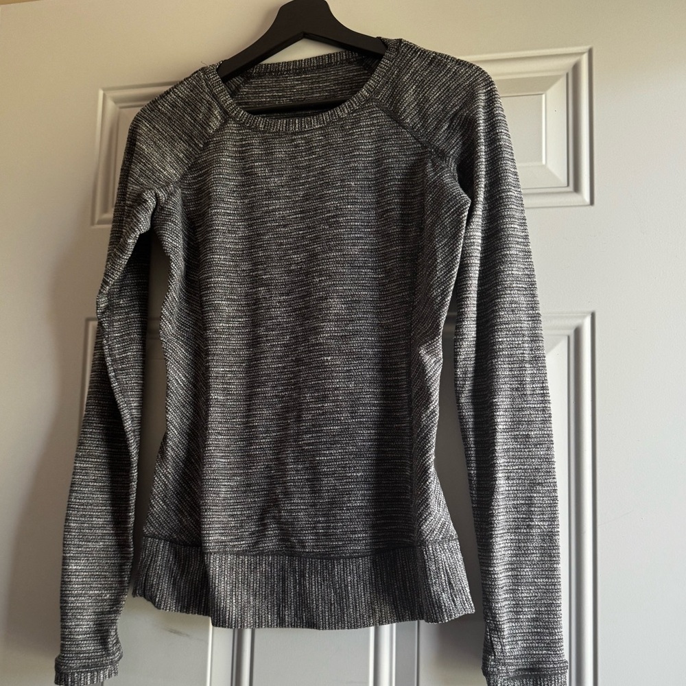 Lululemon long sleeve. Very good condition